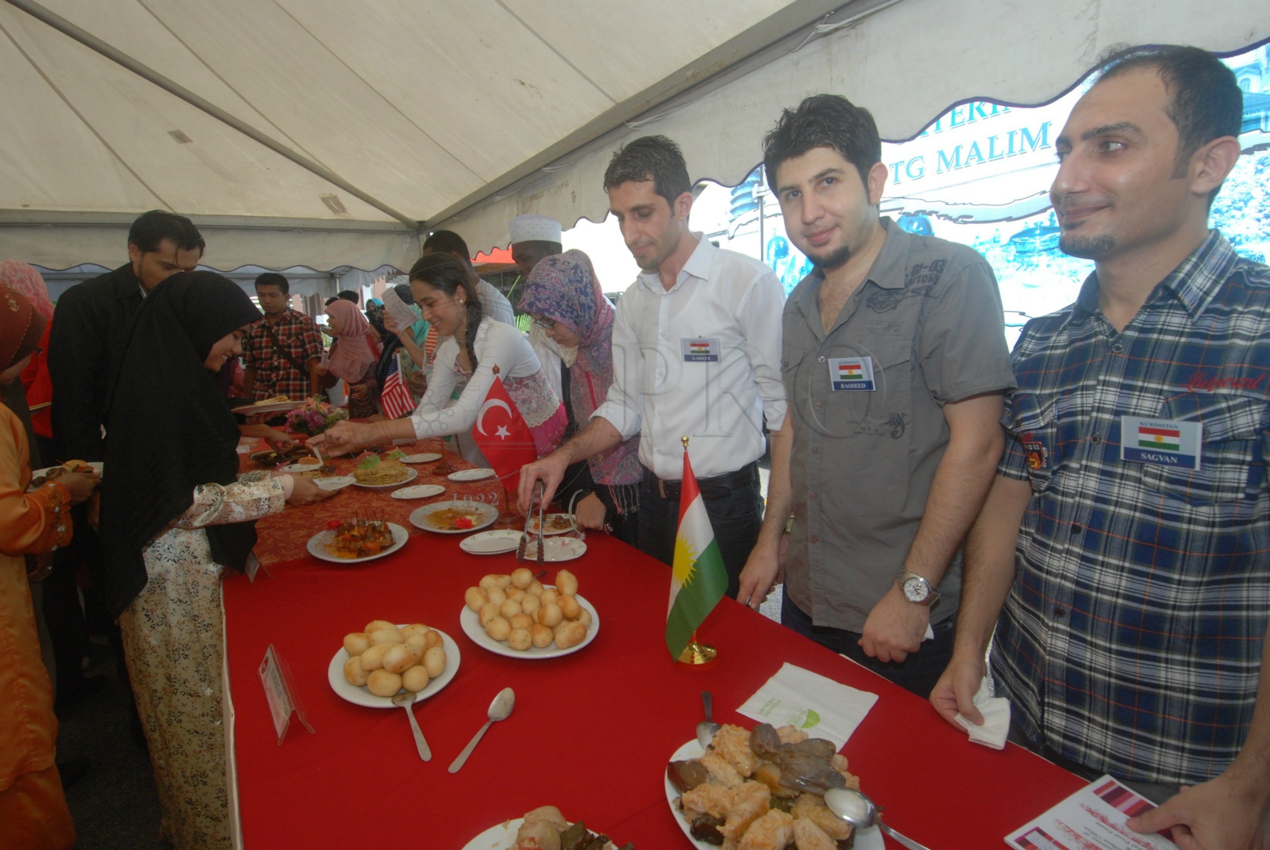 PRO 12 136 food DSC 9276